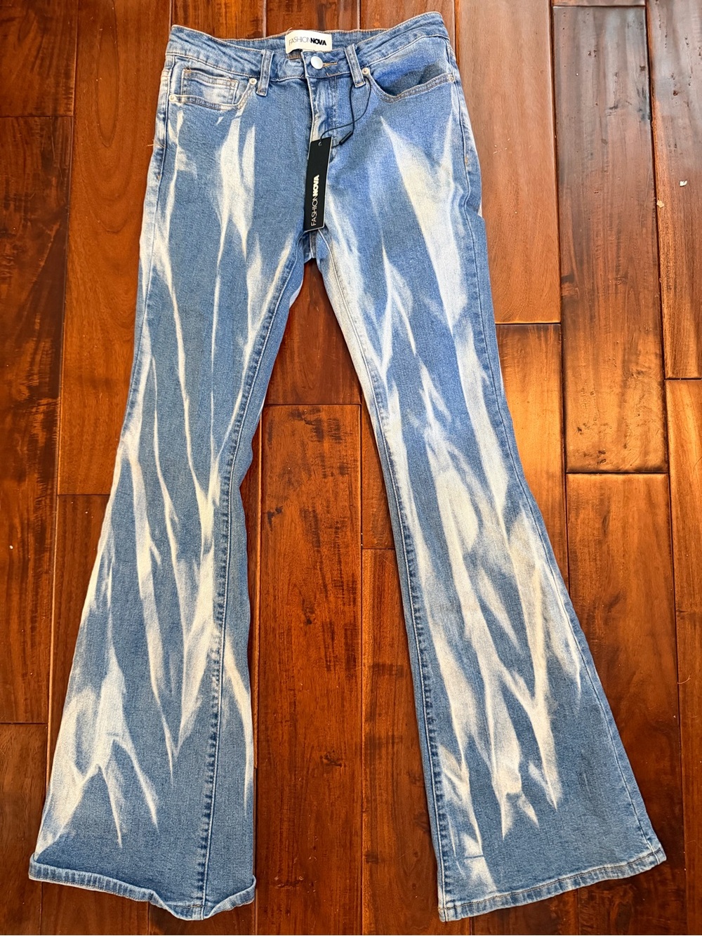 NWT Sz7 Junior Fashion Nova Women's Light Blue Tie-Dye Flare Jeans